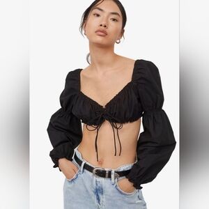 5 For $25✨️ Womens Size Medium Black Tie Up Longsleeved Cropped Top Bustier